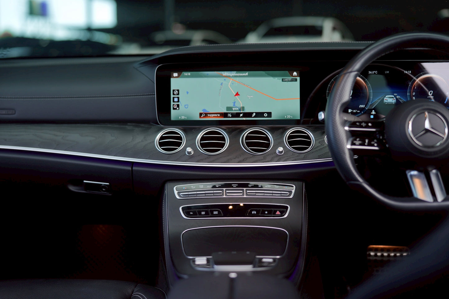 Mercedes Benz E300e Facelift AMG Dynamic 2023(21)