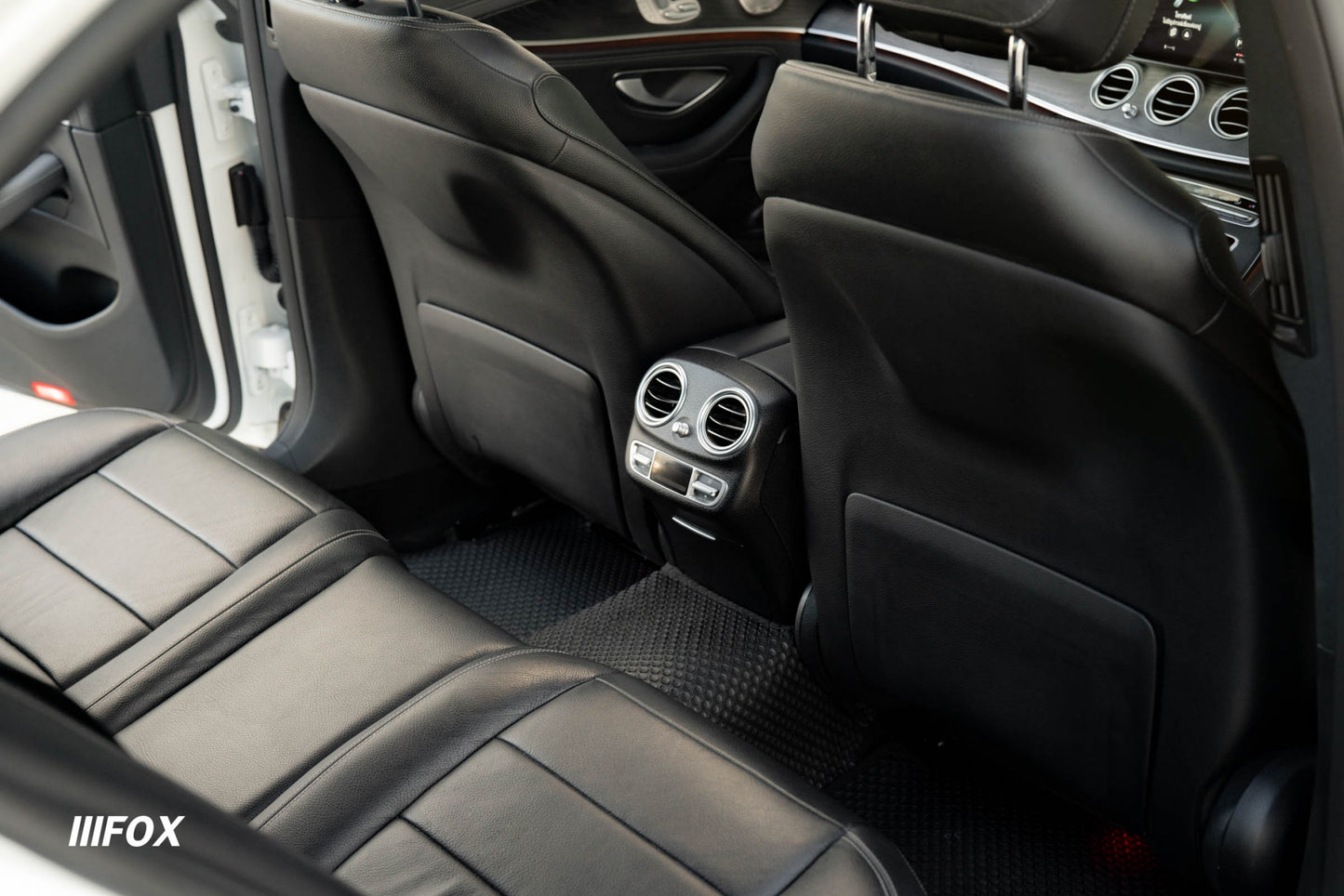 Mercedes Benz E300e AMG Dynamic 2023(22)