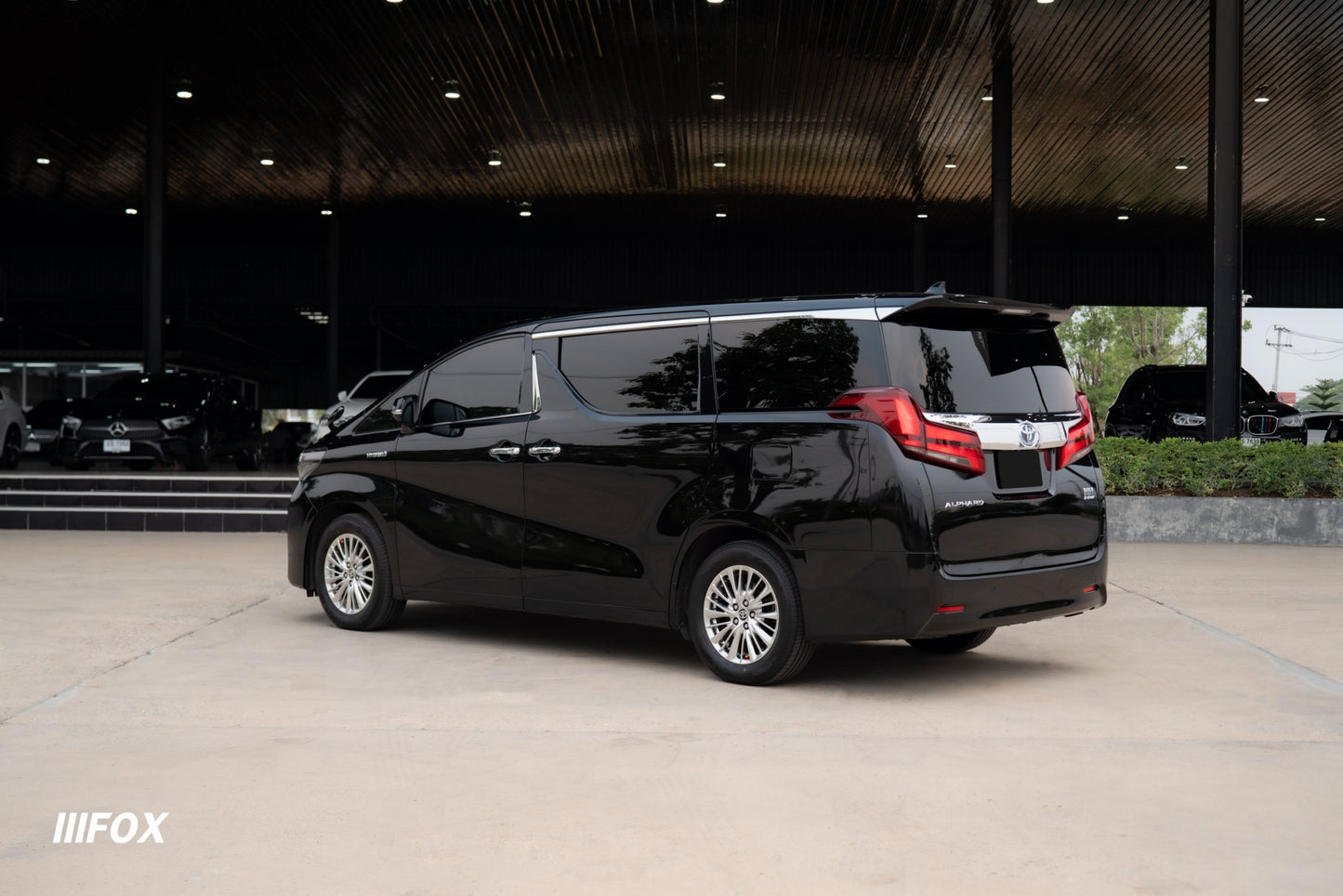 Toyota Alphard GF 2021