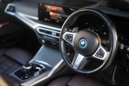 BMW 330e lci Msport 2023(22)
