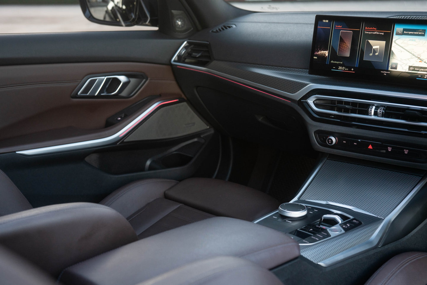 BMW 330e lci Msport 2023(22)