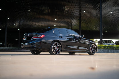 BMW 330e lci Msport 2023(22)