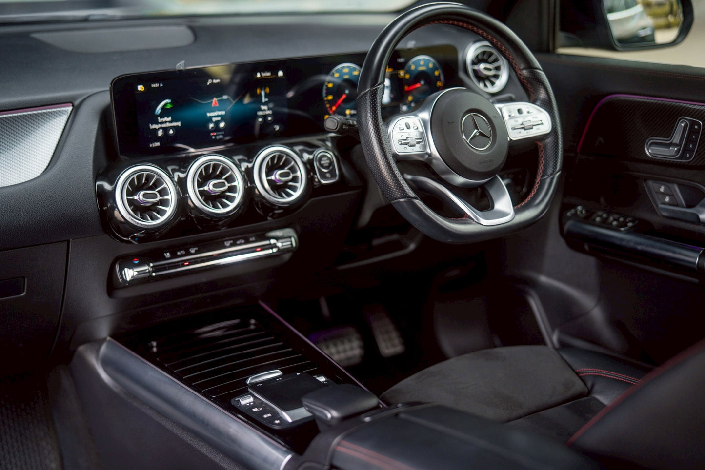 Mercedes Benz GLA200 AMG Dynamic 2023(20)