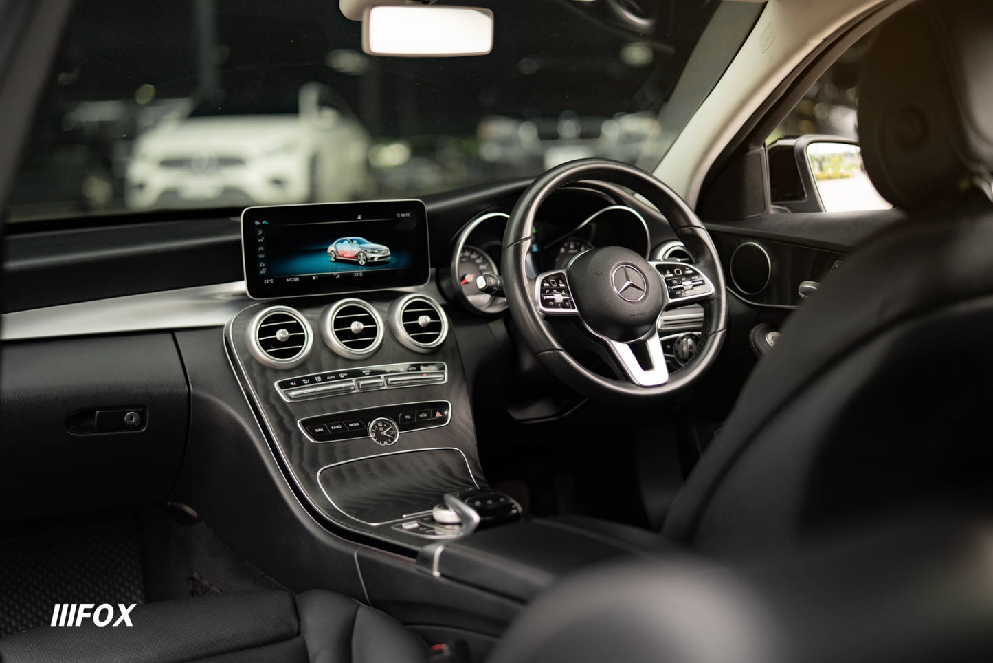 Mercedes Benz C300e Avantgarde 2020 (19)