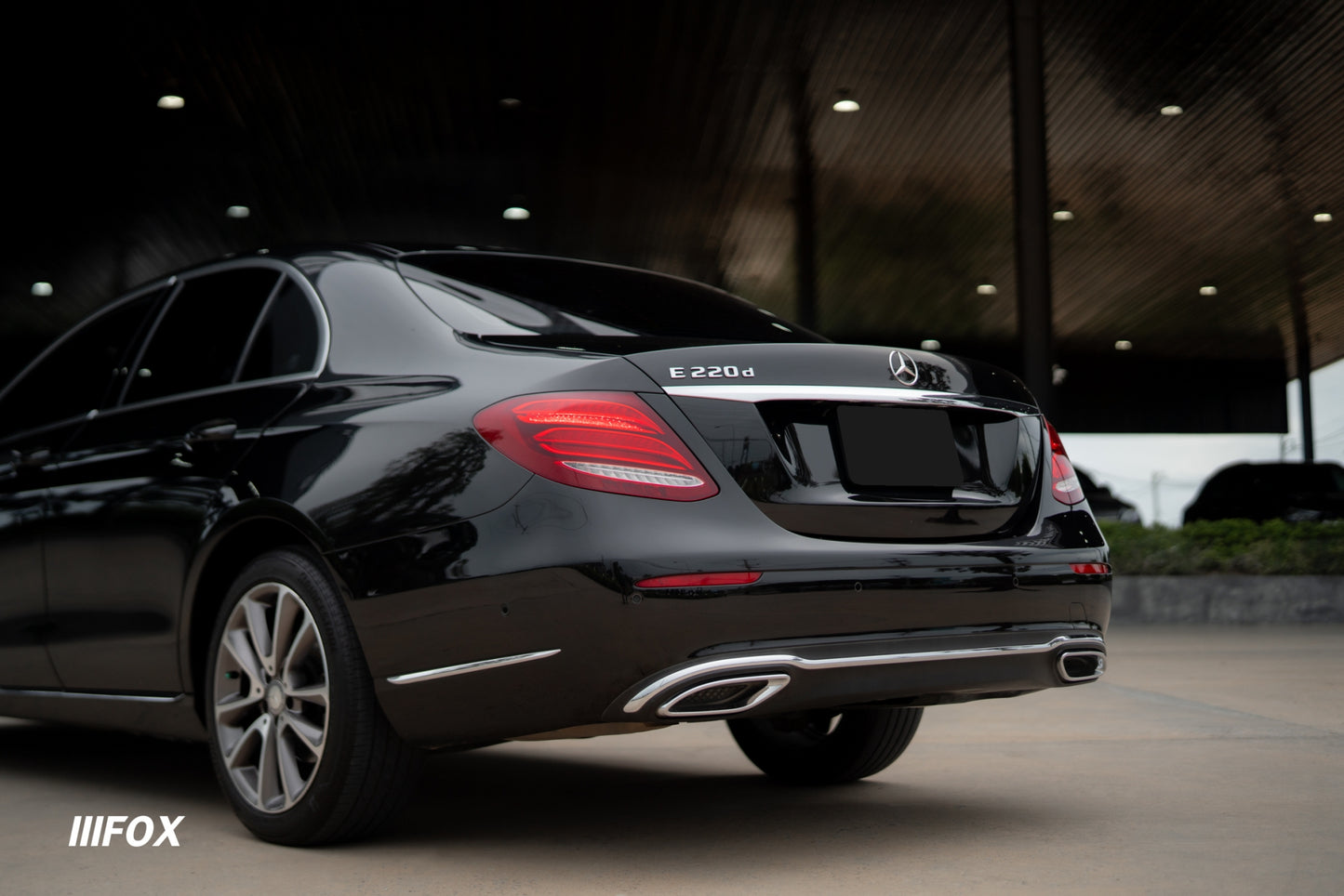 Mercedes Benz E220d Exclusive 2018(17)