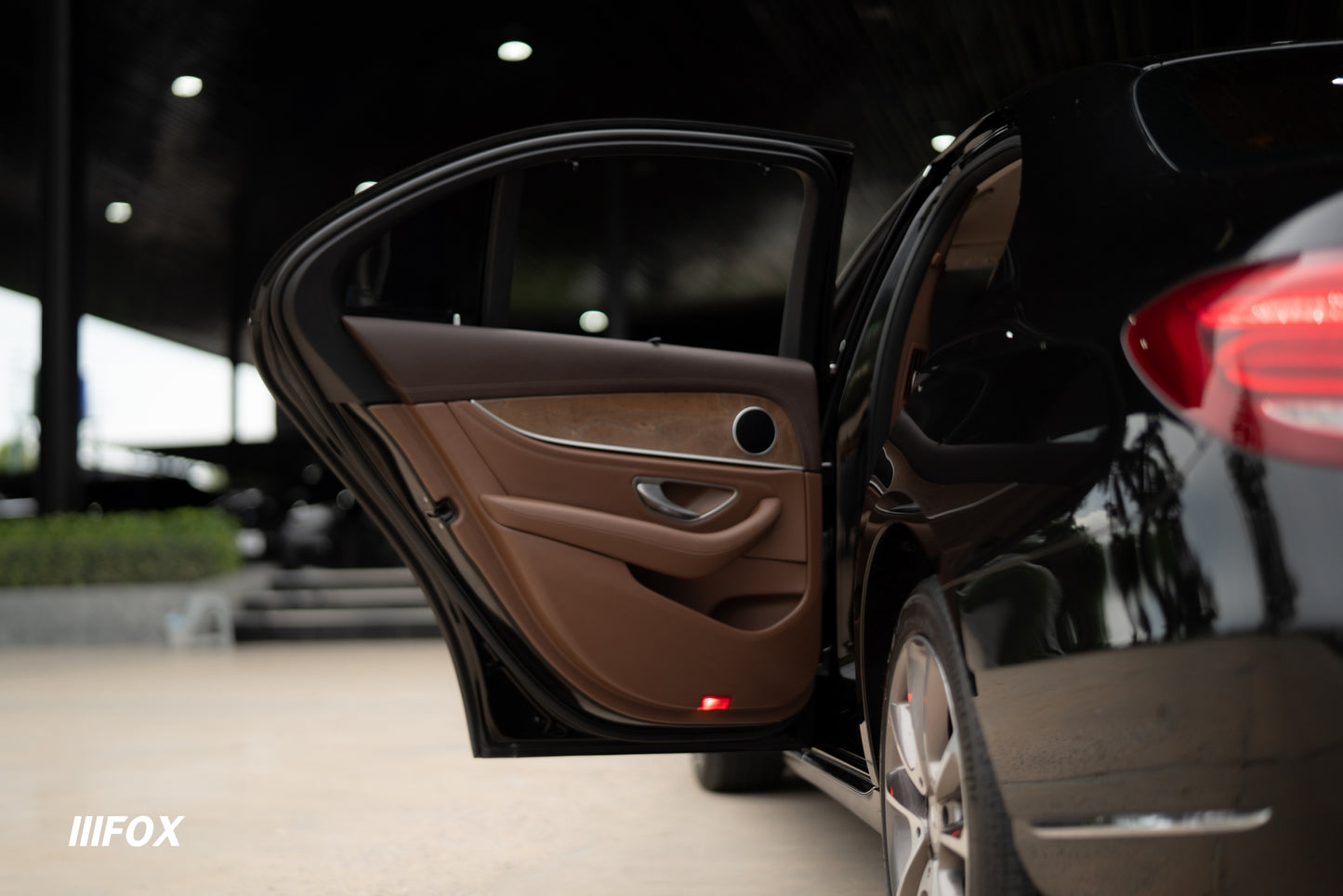 Mercedes Benz E220d Exclusive 2018(17)