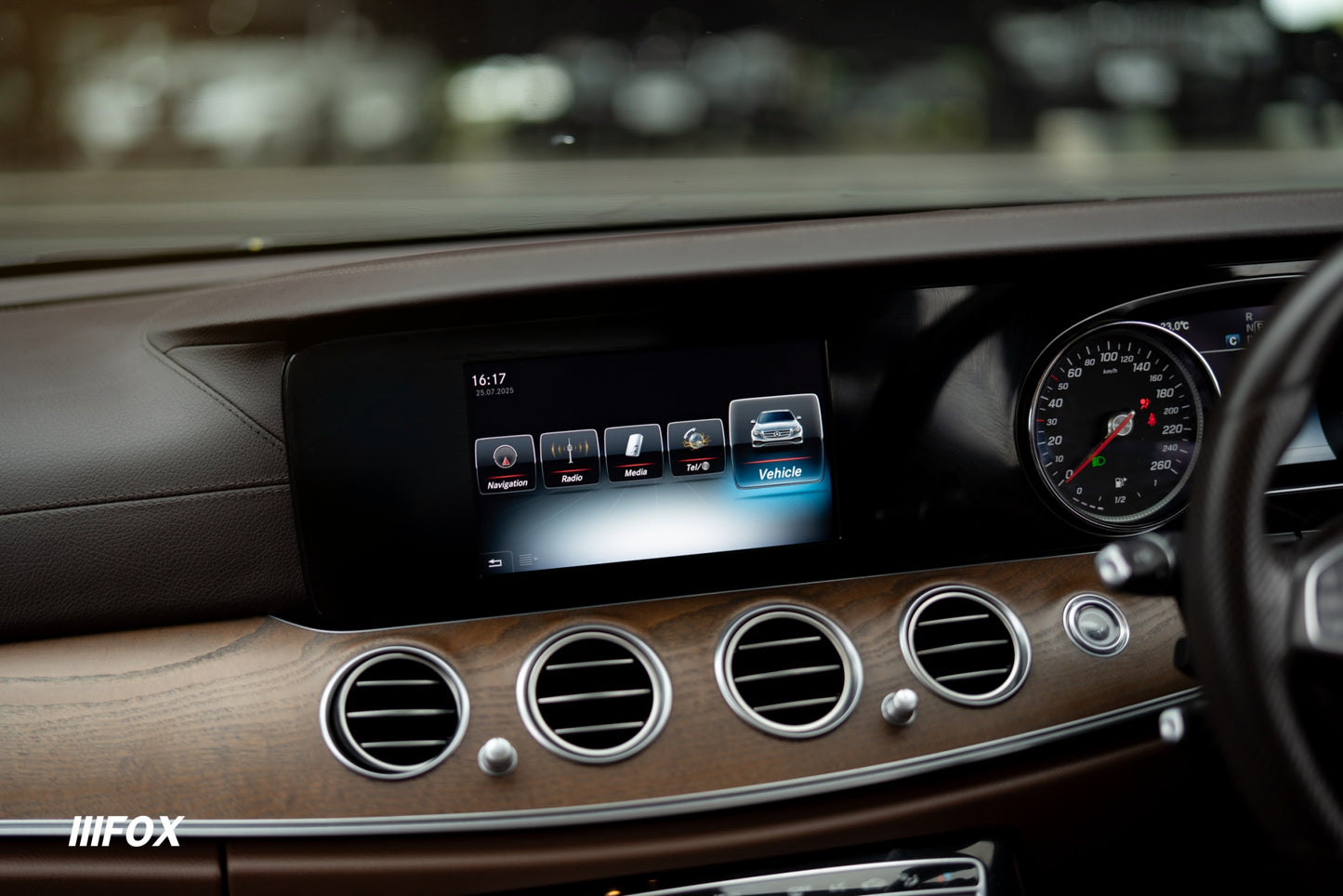 Mercedes Benz E220d Exclusive 2018(17)
