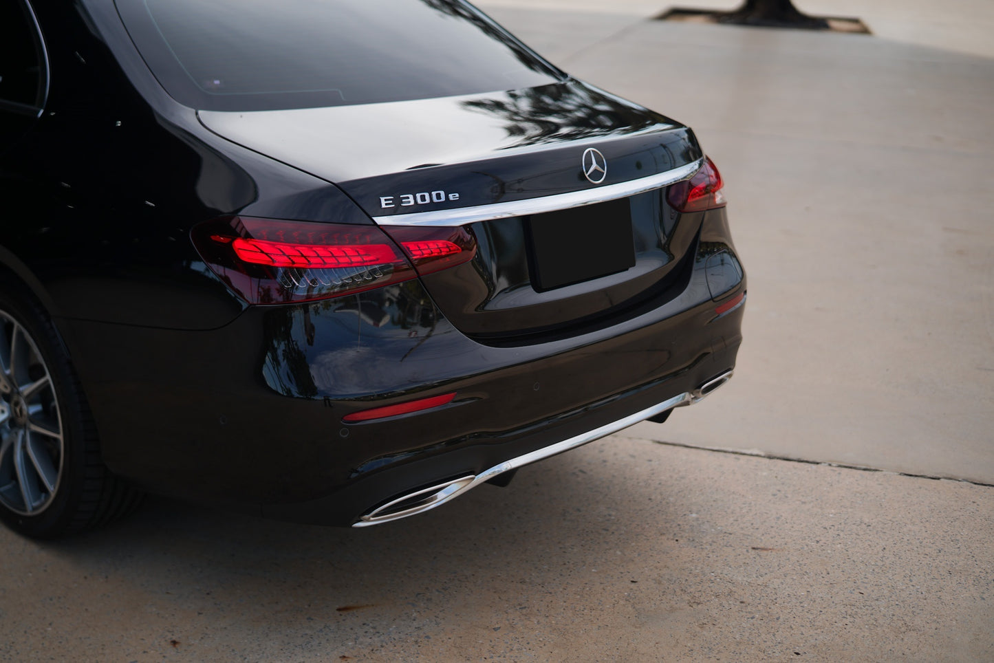 Mercedes Benz E300e Facelift AMG Dynamic 2023(21)