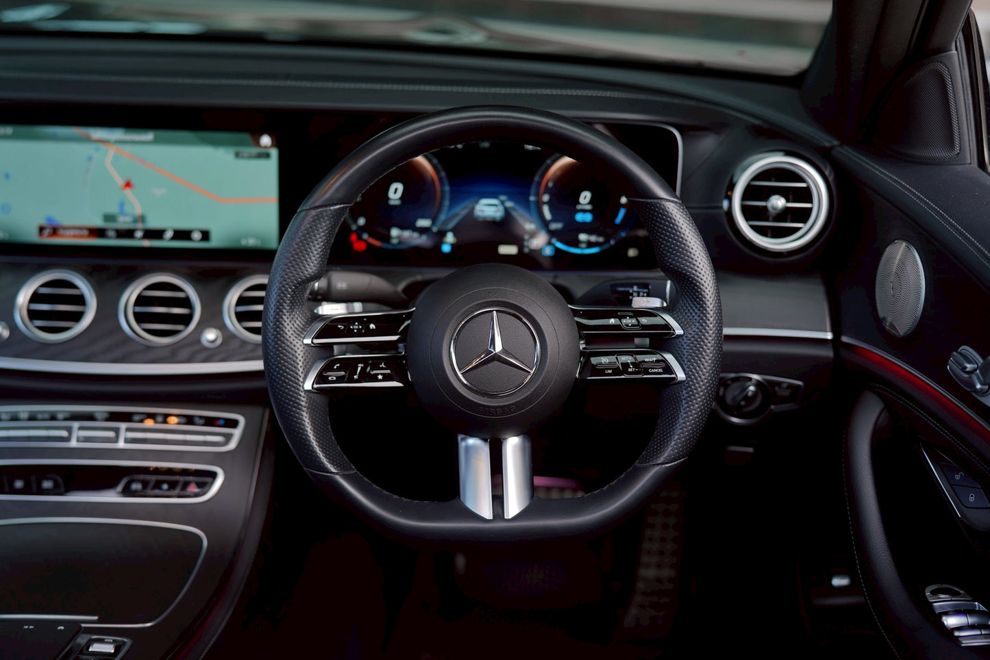 Mercedes Benz E300e Facelift AMG Dynamic 2023(21)